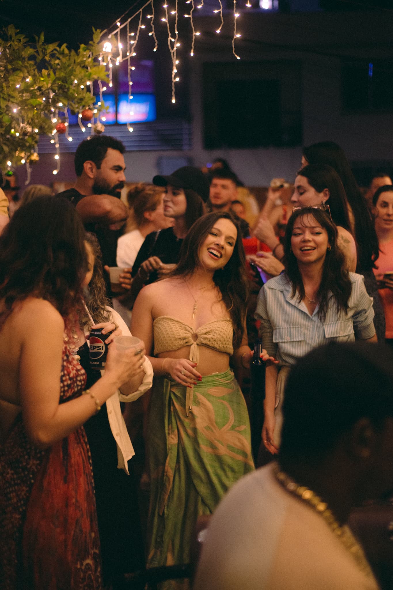Publico curtindo a noite no Boteco